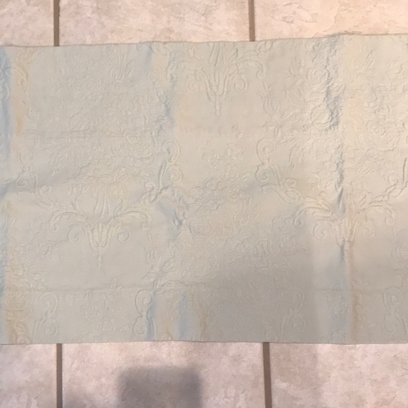 Pair of  Light Green Floral Scroll Curtain Valance/Toppers - Picture 7 of 14